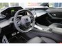 Peugeot 408 1.2 Hybrid 145PK AUTOMAAT GT *NIEUWE AUTO!* | ELEKTRISCH VERSTELBARE STOELEN MET MASSAGEFUNCTIE EN VERWARMING | BEKLEDING ALCANTARA/KUNSTLEDER | 360 VISION & DRIVE ASSIST PLUS PACK | HANDSFREE KOFFERKLEPBEDIENING | NAVIGATIE | LED MATRIX KOPLAMPEN | 19" LICHTMETALEN VELGEN "GRAPHITE" | VERWARMBAAR STUURWIEL | ADAPTIVE CRUISE CONTROL | DODEHOEK DETECTIE | DRAADLOOS APPLE CARPLAY/ANDROID AUTO | DONKERE HEMELBEKLEDING |