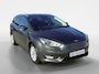 Ford Focus Wagon 1.0 Titanium |Lederen/stof bekleding| Trekhaak| bi-xenon koplampen| keyless entry| 12 maanden Bovag garantie|