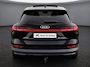 Audi E-tron 55 quattro edition 300kW/408PK 95 kWh · Panoramadak · Trekhaak · Stoelverwarming ·
