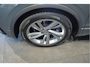 Volkswagen Tiguan 1.5 TSI 2X R-LINE navi pano leer camera trekhaak 150 pk !!