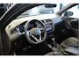 Volkswagen Tiguan 1.5 TSI 2X R-LINE navi pano leer camera trekhaak 150 pk !!
