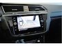 Volkswagen Tiguan 1.5 TSI 2X R-LINE navi pano leer camera trekhaak 150 pk !!