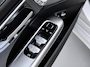 Mercedes-Benz C-klasse 300 e AMG Line | Trekhaak | Night Pakket | Winter Pakket | Panoramadak | 360° Camera | DISTRONIC Afstandsassistent | Dodehoekassistent | Verkeersbordenassistent | Apple CarPlay | Android Auto | Elektrisch Verstelbare Stoelen + Memory | Stoelverwarming | Sfeerverlichting | Sierdelen Hout Aluminium Lines Zwart | Elektrisch Inklapbare Buitenspiegels | Parkeersensoren