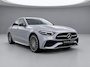 Mercedes-Benz C-klasse 300 e AMG Line | Trekhaak | Night Pakket | Winter Pakket | Panoramadak | 360° Camera | DISTRONIC Afstandsassistent | Dodehoekassistent | Verkeersbordenassistent | Apple CarPlay | Android Auto | Elektrisch Verstelbare Stoelen + Memory | Stoelverwarming | Sfeerverlichting | Sierdelen Hout Aluminium Lines Zwart | Elektrisch Inklapbare Buitenspiegels | Parkeersensoren