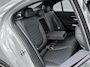 Mercedes-Benz C-klasse 300 e AMG Line | Trekhaak | Night Pakket | Winter Pakket | Panoramadak | 360° Camera | DISTRONIC Afstandsassistent | Dodehoekassistent | Verkeersbordenassistent | Apple CarPlay | Android Auto | Elektrisch Verstelbare Stoelen + Memory | Stoelverwarming | Sfeerverlichting | Sierdelen Hout Aluminium Lines Zwart | Elektrisch Inklapbare Buitenspiegels | Parkeersensoren