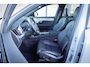 Volvo XC90 2.0 T8 Plug-in hybrid AWD Ultra Black Edition | Full Options | Geventileerd leder | Head-up Display | Schuif-/kanteldak | Bowers & Wilkins Premium Audio | Luchtvering | Gelaagd Glas | Adaptieve Cruise Control