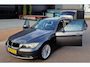 BMW 3-Serie Touring 320i PANO NAVI PSENSOR CRUISE 2 X SLEUTELS