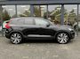 Volvo XC40 Recharge P8 AWD R-Design | panoramadak | elektrische achterklep | trekhaak | dodehoeksensor | soh 92,8% |