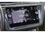 Volkswagen Tiguan 1.5 TSI ACT Comfortline Business Panoramadak, Stoelverwarming, Trekhaak, Camera