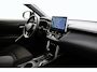 Toyota Corolla Cross Hybrid 200 Style | Trekhaak | Dodehoek detectie | Stoel-/stuurverwarming | Apple Carplay / Android Auto | Parkeersensoren voor/achter | Adaptive Cruise | Clima | Camera | 18 inch