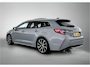 Toyota Corolla Touring Sports 2.0 Hybrid Executive JBL | Panorama schuif/kantel Dak | Dodehoek detectie | Stoel+stuurverwarming | Full LED Adaptive verlichting | Parkeersensoren voor+achter met assistent | Elektrische achterklep | Navigatie | App