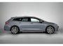 Toyota Corolla Touring Sports 2.0 Hybrid Executive JBL | Panorama schuif/kantel Dak | Dodehoek detectie | Stoel+stuurverwarming | Full LED Adaptive verlichting | Parkeersensoren voor+achter met assistent | Elektrische achterklep | Navigatie | App