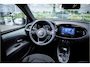 Toyota Aygo X Hybrid 115 pulse Automaat ** Stoelverwarming ** Camera ** Carplay ** Keyless