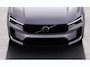 Volvo XC60 2.0 T8 AWD Plug-in hybrid Ultra Dark | 186 km Elektrische Actieradius | Facelift | 360° Camera | Head-Up Display | Luchtvering | Ventilatie & Massage in voorstoelen | Panoramadak |