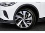 Volkswagen ID.4 First 77 kWh | TREKHAAK WEGKLAPBAAR | SOH 90,3 % | CAMERA | NAVI | STOELVERWARMING | ADAPT. CRUISE CONTROL | CLIMATE CONTROL | ALL-SEASONBANDEN | PDC | LMV