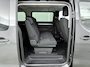 Peugeot e-Traveller Long 75 kWh 136pk 8-persoons | Lage kilometerstand! | Navigatie | Achteruitrijcamera | Adaptieve Cruise Control | Climate Control | Parkeersensoren v+a | Stuurverwarming | Apple Carplay / Android Auto | Bluetooth | Dodehoeksensor | Led koplampen | Elektrisch inklapbare spiegels | Volledig digitaal instrumentenpaneel | Donker getint glas | 2x Schuifdeur |