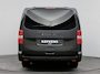 Peugeot e-Traveller Long 75 kWh 136pk 8-persoons | Lage kilometerstand! | Navigatie | Achteruitrijcamera | Adaptieve Cruise Control | Climate Control | Parkeersensoren v+a | Stuurverwarming | Apple Carplay / Android Auto | Bluetooth | Dodehoeksensor | Led koplampen | Elektrisch inklapbare spiegels | Volledig digitaal instrumentenpaneel | Donker getint glas | 2x Schuifdeur |