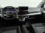 Peugeot e-Traveller Long 75 kWh 136pk 8-persoons | Lage kilometerstand! | Navigatie | Achteruitrijcamera | Adaptieve Cruise Control | Climate Control | Parkeersensoren v+a | Stuurverwarming | Apple Carplay / Android Auto | Bluetooth | Dodehoeksensor | Led koplampen | Elektrisch inklapbare spiegels | Volledig digitaal instrumentenpaneel | Donker getint glas | 2x Schuifdeur |