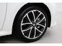 Toyota Yaris 1.5 Hybrid 115 Dynamic | €3.000,- Korting | Apple Carplay / Android Auto | Keyless | Adaptive Cruise | Clima | Camera | 17 inch | Sportstoelen