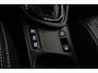 Toyota Yaris 1.5 Hybrid 130 Executive | €3.000,- Korting | Dodehoek detectie | Stoel-/stuurverwarming | Apple Carplay / Android Auto | Parkeersensoren voor/achter | 17 inch