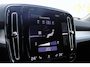 Volvo XC40 T5 AWD Aut. Intro Edition | Semi Electrische-wegklapbare trekhaak | 360° Parkeercamera | | Harman Kardon Premium Audio | Panoramadak | Lederen bekleding | Adaptieve Cruise Control | Dodehoekdetectie | Volvo on Call | Parkeerverwarming | Parkeersensoren voor + achter