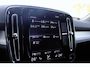 Volvo XC40 T5 AWD Aut. Intro Edition | Semi Electrische-wegklapbare trekhaak | 360° Parkeercamera | | Harman Kardon Premium Audio | Panoramadak | Lederen bekleding | Adaptieve Cruise Control | Dodehoekdetectie | Volvo on Call | Parkeerverwarming | Parkeersensoren voor + achter