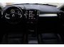 Volvo XC40 T5 AWD Aut. Intro Edition | Semi Electrische-wegklapbare trekhaak | 360° Parkeercamera | | Harman Kardon Premium Audio | Panoramadak | Lederen bekleding | Adaptieve Cruise Control | Dodehoekdetectie | Volvo on Call | Parkeerverwarming | Parkeersensoren voor + achter