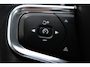 Volvo XC40 T5 AWD Aut. Intro Edition | Semi Electrische-wegklapbare trekhaak | 360° Parkeercamera | | Harman Kardon Premium Audio | Panoramadak | Lederen bekleding | Adaptieve Cruise Control | Dodehoekdetectie | Volvo on Call | Parkeerverwarming | Parkeersensoren voor + achter