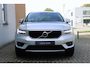 Volvo XC40 T5 AWD Aut. Intro Edition | Semi Electrische-wegklapbare trekhaak | 360° Parkeercamera | | Harman Kardon Premium Audio | Panoramadak | Lederen bekleding | Adaptieve Cruise Control | Dodehoekdetectie | Volvo on Call | Parkeerverwarming | Parkeersensoren voor + achter