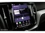 Volvo XC60 2.0 T8 Plug-in hybrid AWD Plus Dark |Pilot Assist | Harman Kardon | Pano | Leder | Stoel - Stuurverwarming