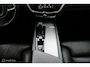 Volvo XC60 2.0 T8 Plug-in hybrid AWD Plus Dark |Pilot Assist | Harman Kardon | Pano | Leder | Stoel - Stuurverwarming