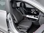 Mercedes-Benz CLA 200 Business Solution AMG | Panoramadak | DISTRONIC Afstandsassistent | Dodehoekassistent | Verkeersbordassistent | Adaptieve Grootlichtassistent | Apple CarPlay | Android Auto | Stoelverwarming | Sfeerverlichting | Achteruitrijcamera | Parkeersensoren