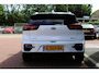Kia Niro EV e-Niro 64 kWh *DynamicLine* | SOH 97,4% | 3-fase | Carplay | Adaptive Cruise & Climate Control | Camera | Stuur & Stoel Verwarming | Privacy |