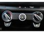 Kia Stonic 1.2 MPi *ComfortLine* | Trekhaak | Carplay | Cruise Control | A/C | Stoel & Stuurverwarming | Privacy | Bluetooth |