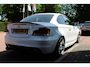 BMW 1-Serie (e87) 135i Coupé 306pk | Handbak | TOPPER !! | Schuifdak | A/C | Stoelverwarming | PDC | Leuk |