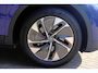 Volkswagen ID.4 Pure 52 kWh 170pk - Navigatiesysteem - App connect - Adaptive cruise - 360° camera - Keyless - Winter pakket - Elektrische achterklep - 19 inch velgen