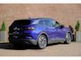 Volkswagen ID.4 Pure 52 kWh 170pk - Navigatiesysteem - App connect - Adaptive cruise - 360° camera - Keyless - Winter pakket - Elektrische achterklep - 19 inch velgen