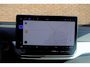 Volkswagen ID.4 Pure 52 kWh 170pk - Navigatiesysteem - App connect - Adaptive cruise - 360° camera - Keyless - Winter pakket - Elektrische achterklep - 19 inch velgen