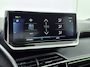 Peugeot e-2008 SUV EV GT Pack 50 kWh 136pk | Accu 96% | Navigatie | Achteruitrijcamera | Full Led koplampen | Sportstoelen Leder/Alcantara | 3D Cockpit | Keyless | Parkeersensoren v+a | Adaptieve Cruise Control | Dodehoeksensor | Apple Carplay / Android Auto | DAB+ radio | Sfeerverlichting | Donker getint glas | 18" lichtmetalen velgen |