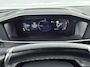 Peugeot e-2008 SUV EV GT Pack 50 kWh 136pk | Accu 96% | Navigatie | Achteruitrijcamera | Full Led koplampen | Sportstoelen Leder/Alcantara | 3D Cockpit | Keyless | Parkeersensoren v+a | Adaptieve Cruise Control | Dodehoeksensor | Apple Carplay / Android Auto | DAB+ radio | Sfeerverlichting | Donker getint glas | 18" lichtmetalen velgen |