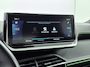 Peugeot e-2008 SUV EV GT Pack 50 kWh 136pk | Accu 96% | Navigatie | Achteruitrijcamera | Full Led koplampen | Sportstoelen Leder/Alcantara | 3D Cockpit | Keyless | Parkeersensoren v+a | Adaptieve Cruise Control | Dodehoeksensor | Apple Carplay / Android Auto | DAB+ radio | Sfeerverlichting | Donker getint glas | 18" lichtmetalen velgen |
