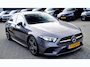 Mercedes-Benz A-klasse 180 Premium Plus | Stoelverwarming | Panorama dak | Achteruitrijcamera | Digitaal dashboard