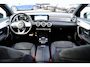 Mercedes-Benz A-klasse 180 Premium Plus | Stoelverwarming | Panorama dak | Achteruitrijcamera | Digitaal dashboard