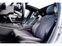 Mercedes-Benz A-klasse 180 Premium Plus | Stoelverwarming | Panorama dak | Achteruitrijcamera | Digitaal dashboard