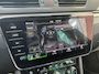 Skoda Superb Combi 1.4 TSI iV Sportline Business / AUTOMAAT/ TREKHAAK/ CAMERA/ PARK. SENSOREN/ DCC/ CRYSTAL LED/ MEMORY SEATS/ KEYLESS/ STOEL-STUURVERWARM./ ELEK. ACHTERKLEP/ VIRTUAL COCKPIT/ ADAPT. CRUISE/ SMARTLINK/ NAVI/ CLIMA/ DAB/ 18"