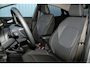 Ford Puma 1.0-125pk EcoBoost Mild-Hybrid Titanium. Z.g.a.n., slechts 3.000km ! Fabrieksgarantie t/m 19-02-2030 ! Autm. airco, navigatie, bluetooth telefoonvoor., all season banden, stoel-, stuur- en voorraamverw., rij assistent pakket, metallic lak, etc.