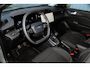 Ford Puma 1.0-125pk EcoBoost Mild-Hybrid Titanium. Z.g.a.n., slechts 3.000km ! Fabrieksgarantie t/m 19-02-2030 ! Autm. airco, navigatie, bluetooth telefoonvoor., all season banden, stoel-, stuur- en voorraamverw., rij assistent pakket, metallic lak, etc.