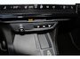 Ford Puma 1.0-125pk EcoBoost Mild-Hybrid Titanium. Z.g.a.n., slechts 3.000km ! Fabrieksgarantie t/m 19-02-2030 ! Autm. airco, navigatie, bluetooth telefoonvoor., all season banden, stoel-, stuur- en voorraamverw., rij assistent pakket, metallic lak, etc.