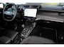 Ford Puma 1.0-125pk EcoBoost Mild-Hybrid Titanium. Z.g.a.n., slechts 3.000km ! Fabrieksgarantie t/m 19-02-2030 ! Autm. airco, navigatie, bluetooth telefoonvoor., all season banden, stoel-, stuur- en voorraamverw., rij assistent pakket, metallic lak, etc.