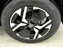 Peugeot 2008 SUV Allure Hybrid 145pk Automaat | Navigatie | 360° Camera | Climate Control | Adaptieve Cruise Control | Parkeersensoren v+a | Keyless | Dodehoeksensor | Draadloze Apple Carplay / Android Auto + telefoonlader | Digitaal instrumentenpaneel | DAB+ radio | Led koplampen | Donker getint glas | 17" lichtmetalen velgen |